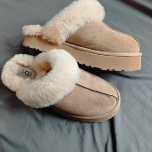 UGG Women's Chestnut Sheepskin Mule Slippers